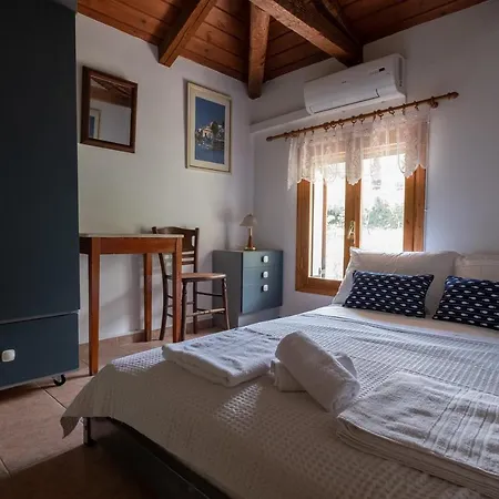 Eirini With Sea View *