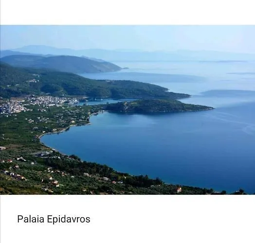 Eirini With Sea View Villa